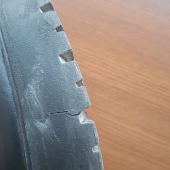 Deichmann Botunun Tabanı Kısa Sürede Yarıldı Ve Kullanıcı Hatası İddiası!