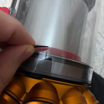 Dyson V15 Detect Kırılan Gövde İçin Garanti Kapsamında Sıfır Ürün Değişimi Talebi!