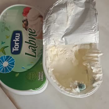 Torku Labne Peynirindeki Yeşil Parçalar Çocuklarımın Sağlığını Tehlikeye Attı