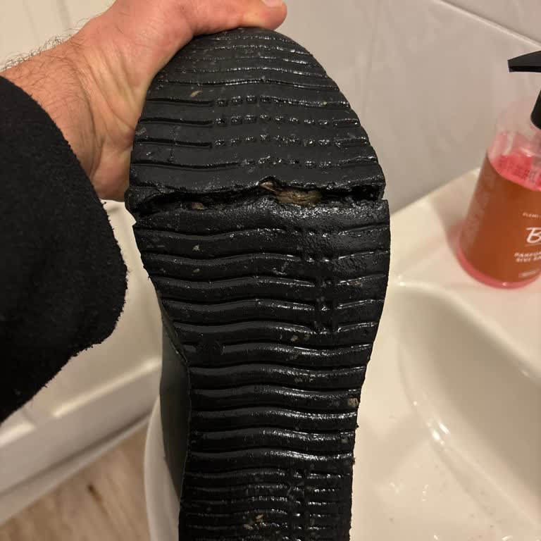 Polaris Erkek Botta Kısa Sürede Yırtılma, Su Sızması Ve Kayganlık