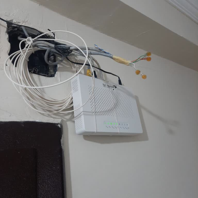 Taşeron Kabloyu Kesti, Yanıltıcı Arıza Giderildi Mesajı Gönderdi