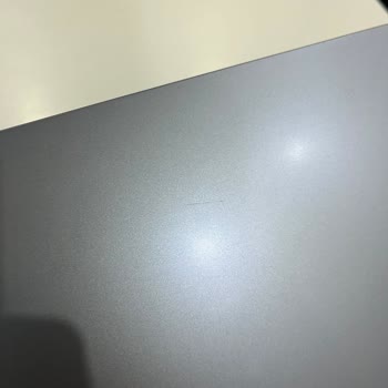 Laptopta Çizikler, Orijinal Adaptör Eksikliği Ve Yanlış Teslimat