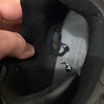 Kısa Sürede Bozulan Ayakkabı İçin İade Talebi Ve Mağaza İlgisizliği