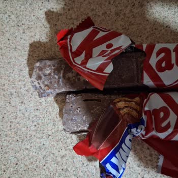 Kitkat Çikolatası Bozulmuş Ve Beyazlamış Gıda Güvenliği Endişesi