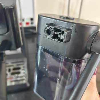 Arçelik Imperium Barista EM 3353 Süt Haznesi Kırıldı Ve Garantili Değişim Talebi