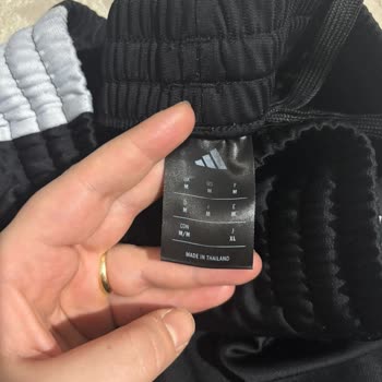 Zonguldak Adidas Mağazasında Ayıplı Eşofman Ve Ayakkabı, Garanti Reddi