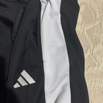 Zonguldak Adidas Mağazasında Ayıplı Eşofman Ve Ayakkabı, Garanti Reddi
