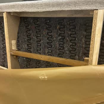 Ayıplı Koltuk Takımı Ve Yanıltıcı Servis Tamiri