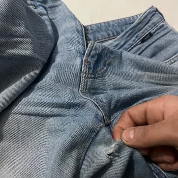 Kalitesiz Pantolonlar Kısa Sürede Yırtıldı, Değişim Talebim Reddedildi