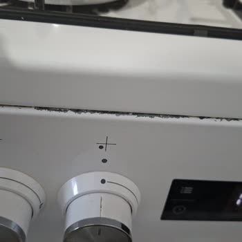 Beko Fırınında Tekrarlayan Küflenme Sorunu Ve Yetkisiz Servis Cevabı