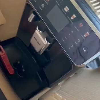 Hepsiburada'dan Gelen Kullanılmış Kahve Makinesi Ve Uzayan Değişim Süreci