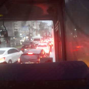 Kuşadası İzmir Seferi Sonrası Otogar Üçyol Servisinde Uzun Bekleme Ve Yavaş İlerleyiş