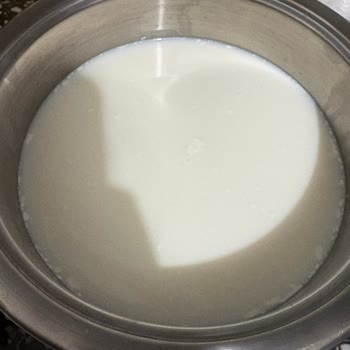 A101 Şubesinde Bozuk Birşah Yarım Yağlı Süt Ve İade Talebi