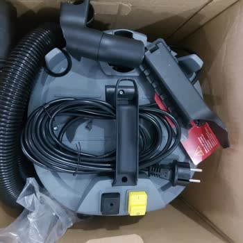 Karcher Halı Ve Koltuk Yıkama Makinesinin Kuru Süpürme Aparatı Kırık Geldi Ücretsiz Değişim Talebi