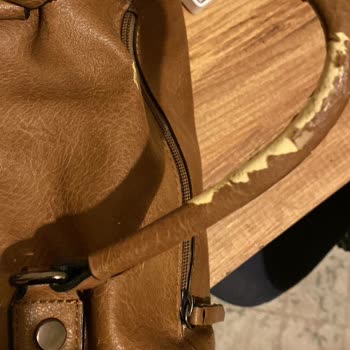 Derimod Çantam Altı Ayda Soyularak Deforme Oldu, Garanti Yetersizliği