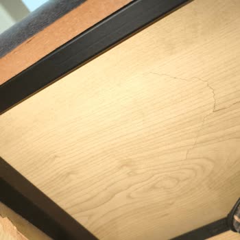 Alfa Model Baza Ayak Çatlakları İçin Ücretsiz Değişim Talebi