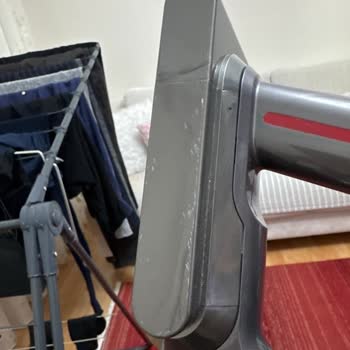 Dyson V12 Servis Sonrası Çizik Ve Hasarlı Geri Döndü, Yeni Ürün Talep Ediyor