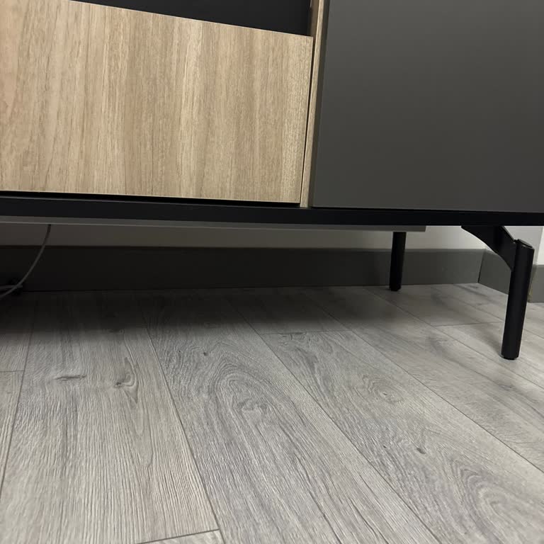 Bellona Mardin Mağazasından Lucida Konsolun Eksik Orta Ayakları İçin Ücretsiz Çözüm Talebi