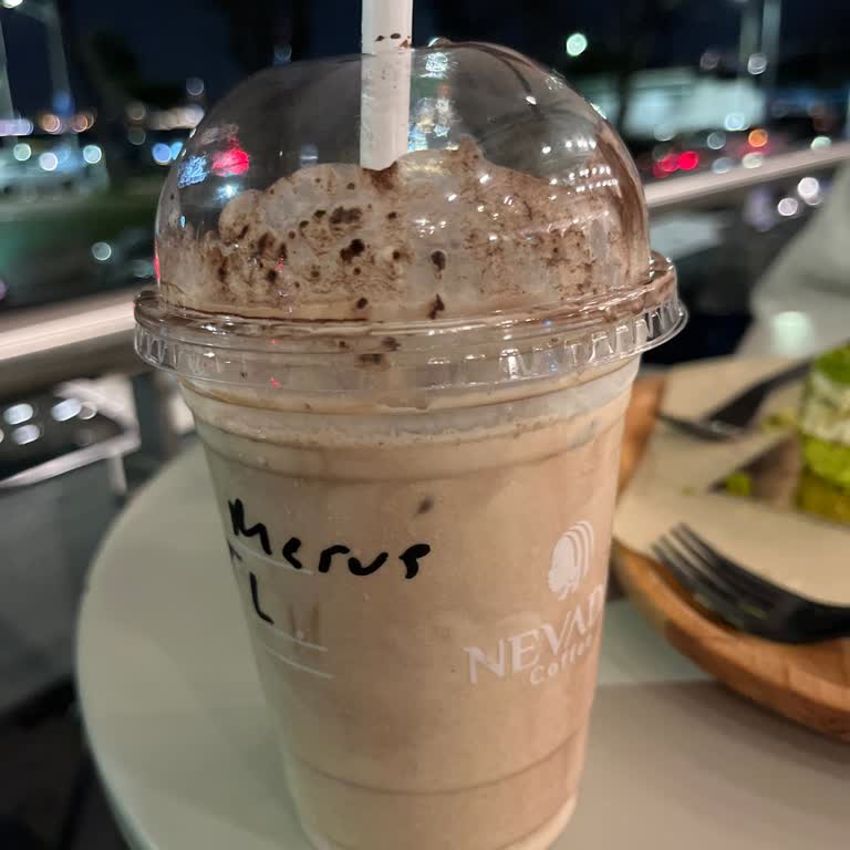 Şekerli Tiramisu Latte Ve Kaba Personel Davranışı