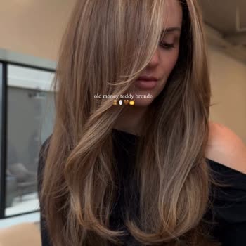 Filiz Yıldız Aktaş Kuaför Uzun Bekleme Ve Hijyen Sorunlarıyla 5.000 TL'lik Saç İşlemi!