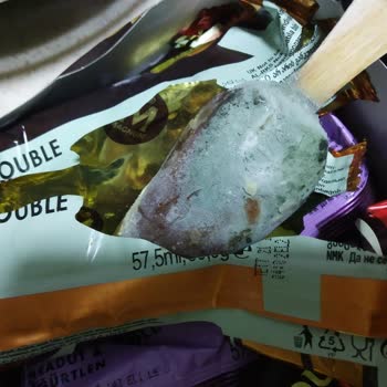 Magnum Mini Dondurmalarda Süresi Dolmamış Ürünlerde Küflü Ve Bozulmuş Durum
