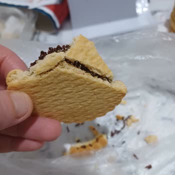 A101 Eti Cin Paketinde Canlı Kurtlar Ve Fiyat Etiketi Hatası