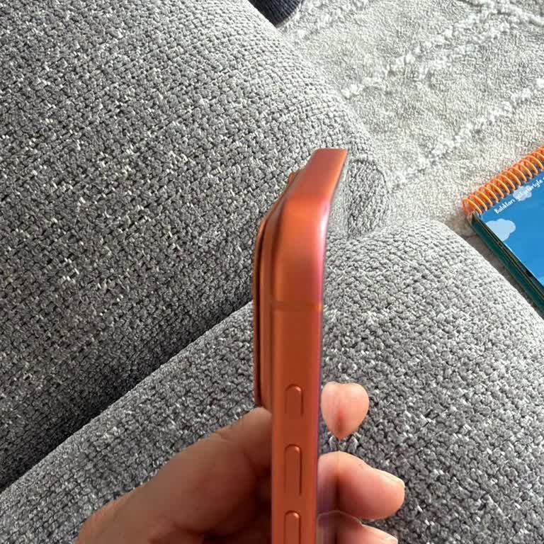 Apple iPhone 17 Pro Max Renk Değişimi Garantide Ayıplı Mal Olarak Reddedildi