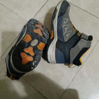 Su Geçirmez Dediği Çocuk Botu Su Sızdırıyor, Mağaza Çözüm Sunmuyor