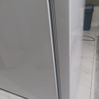 Vestel Buzdolabının Plastik Parçalarının Kırılganlığı Ve Garanti Dışı Tutumu