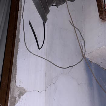 Türk Telekom'un Taşıma İşlemi Sonrası Kablolar Bağlanmadı, İnternet Kesildi