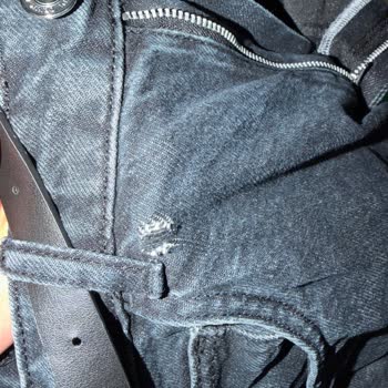 Denim Pantolonun Hızla Yırtılması Ve DeFacto’dan İade Talebi