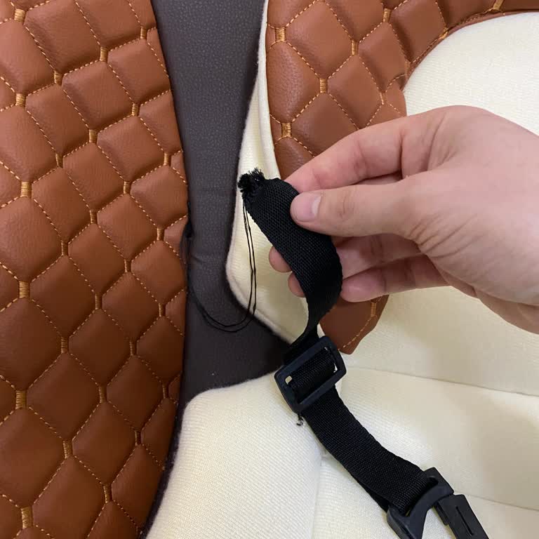 Tommy Baby Ana Kucağında Emniyet Kemerinin Kırılması Ve Satıcı Yanıtsızlığı