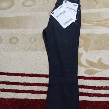 Mavi Jean Pantolonunda Kısa Sürede Renk Solması Ve Dikiş Sorunu