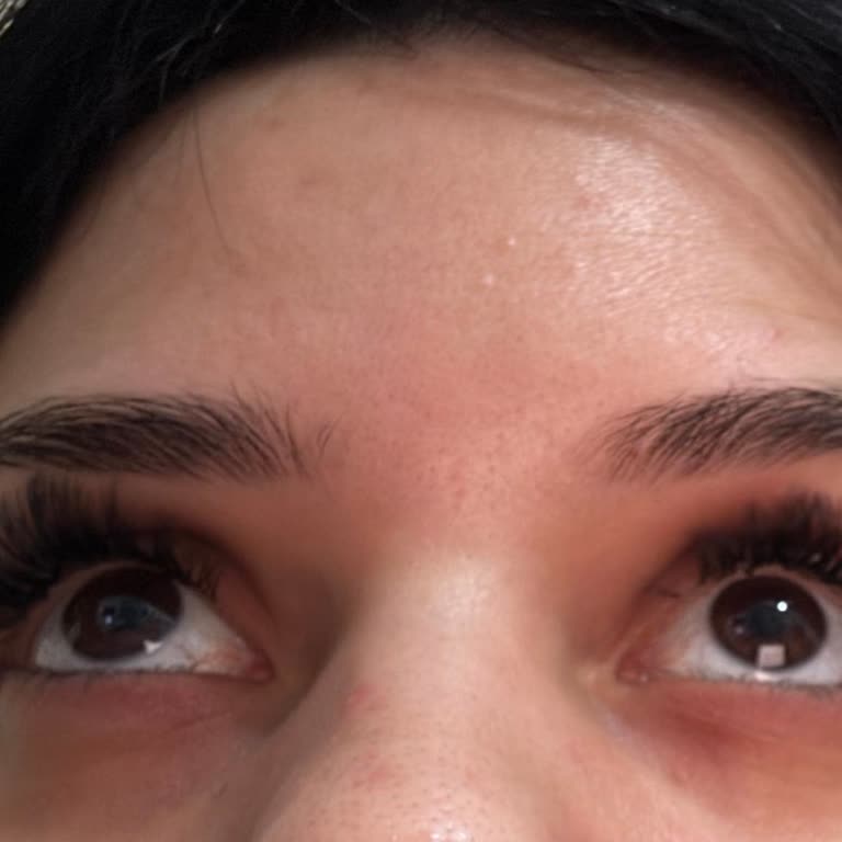 Kaan Yağcı Güzellik Salonu İpek Kirpik Uygulamasında Asimetrik Sonuç Ve Hızlı Dökülme