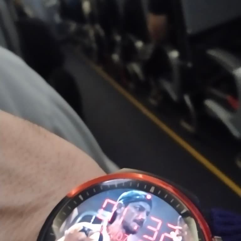 Geç Kalan Uçuş Ve Sınırlı İkramlar Nedeniyle Değersiz Hissettim