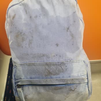 İstanbul Kalesi Otobüsünde 9.5 Saat Süren Yolculuk Ve Çamurlu Çanta