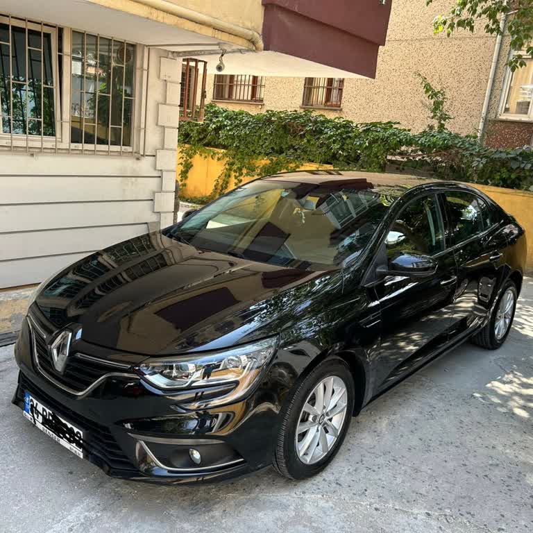 Kaba Personel Tutumu İçin Şikayet Ve Eğitim Talebi