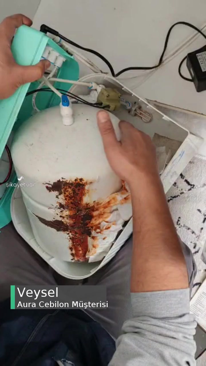 Aura Cebilon Su Tankının Çürümesi videonun kapak resmi