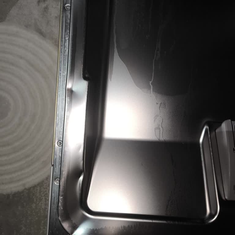 Montaj Hatası Nedeniyle Kapak Çökmesi Ve Ücretsiz Değişim Sözünün İhlali