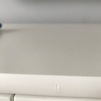 Alan Mobilya Giresun Hem Eksik Raflar Var Hem De Mobilyalarda Belirgin Boya Hataları Bulunuyor