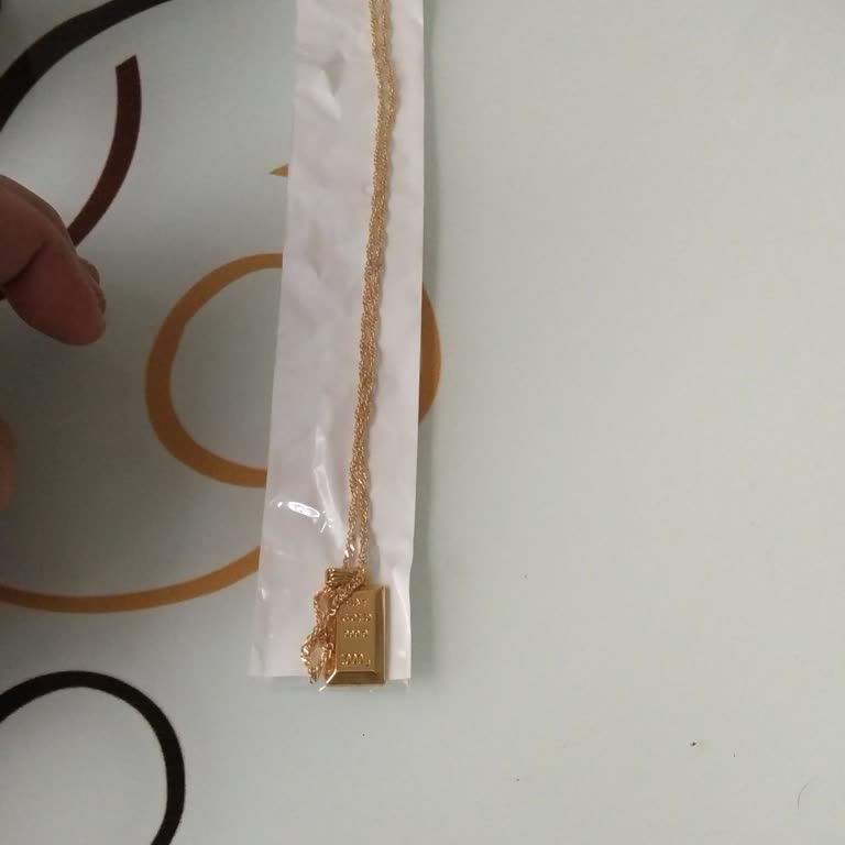 İlanı Aşan Kalitesiz Kolye Ve Yanıtsız Müşteri Desteği