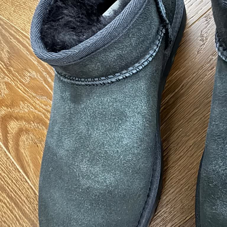 UGG Botunun Renk Atması Ve İade Talebi