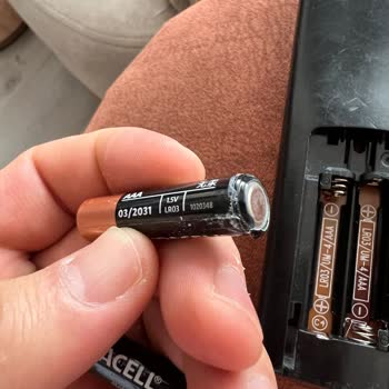 Duracell Pil Patlaması Kumandada Sıvı Yayılımı Ve Güvenlik Endişesi