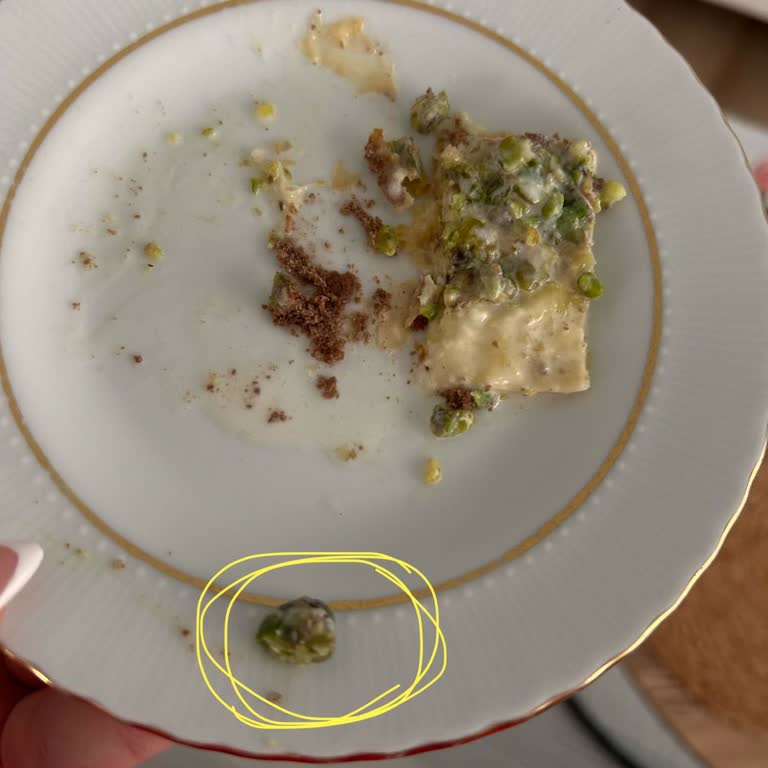 Antep Fıstıklı Baklava Yerine Bezelye Çıktı: 1000 TL İadesi Talebi