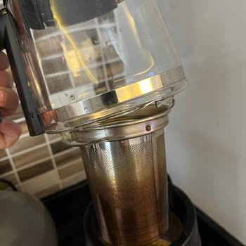 Arçelik Çay Makinesi Kırılmaz Cam Parçası Kırıldı Ve Garanti Talebi