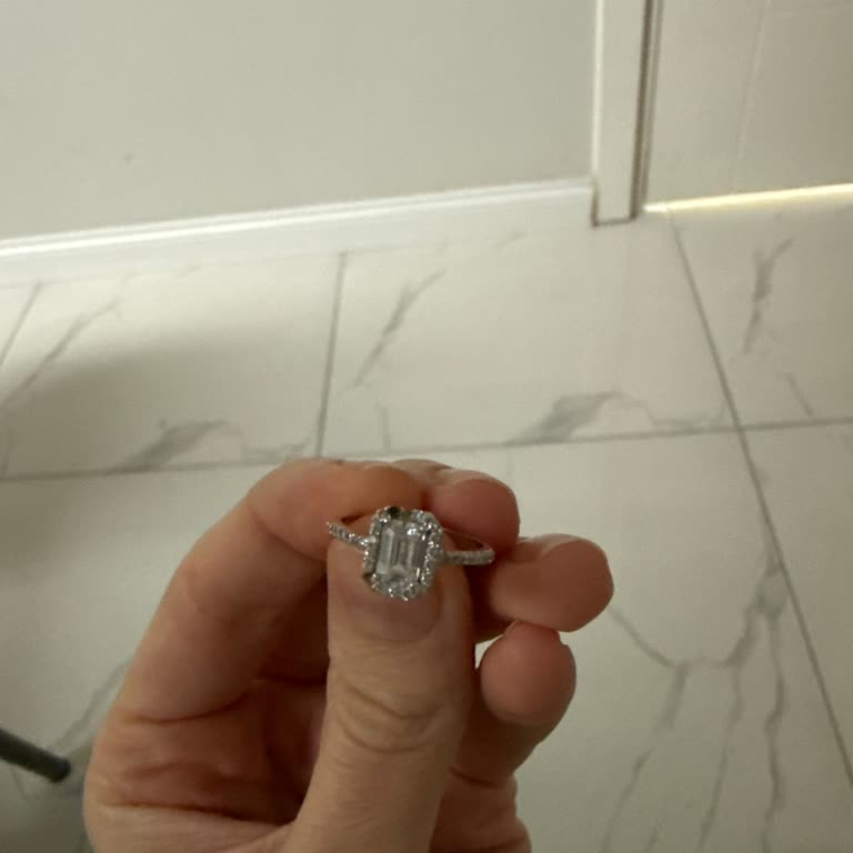 Yüzüğün Taşları Sürekli Düşüyor, Garanti İhlali Ve İade Talebi