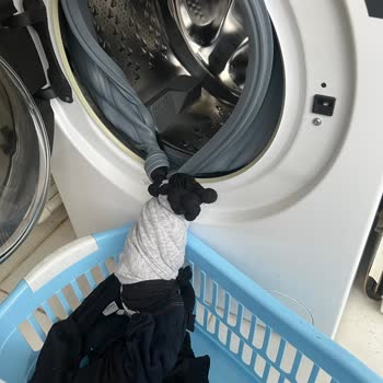 Arçelik Makinemde Erken Aşırı Ses, Lastik Çıkması Ve Serviste Hayal Kırıklığı