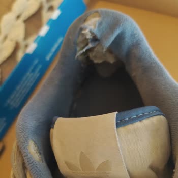 Boyner Mağazasından Gelen Adidas Ayakkabının Erken Yıpranması Ve İade Talebi