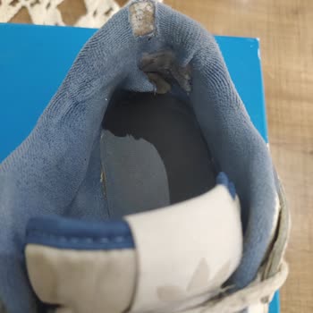 Boyner Mağazasından Gelen Adidas Ayakkabının Erken Yıpranması Ve İade Talebi