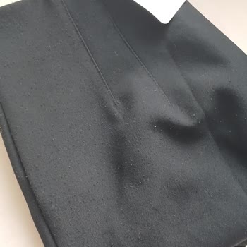 Giyilmiş Ve Tiftiklenmiş Pantolon Teslimatı